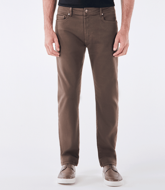 KAKI ESCURO JEA KAK ES