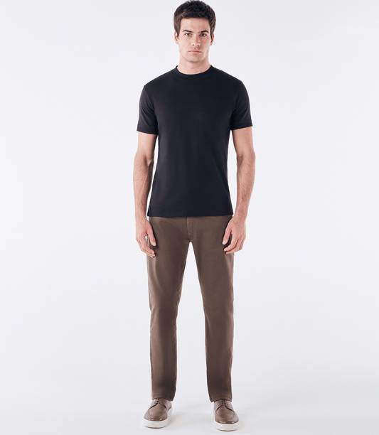 KAKI ESCURO JEA KAK ES