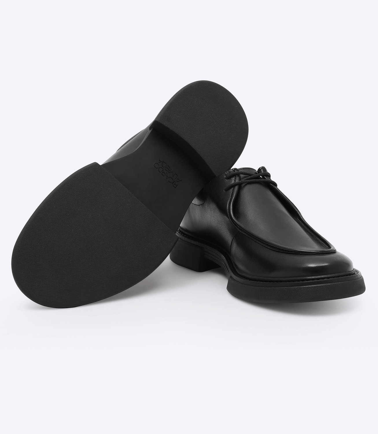 Tênis Wallabee Masculino em Couro Vintage Preto – slide 3
