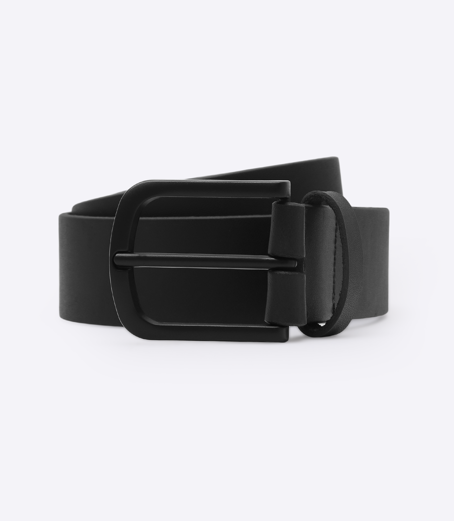 Cinto Masculino Monocromático em Couro Liso Preto