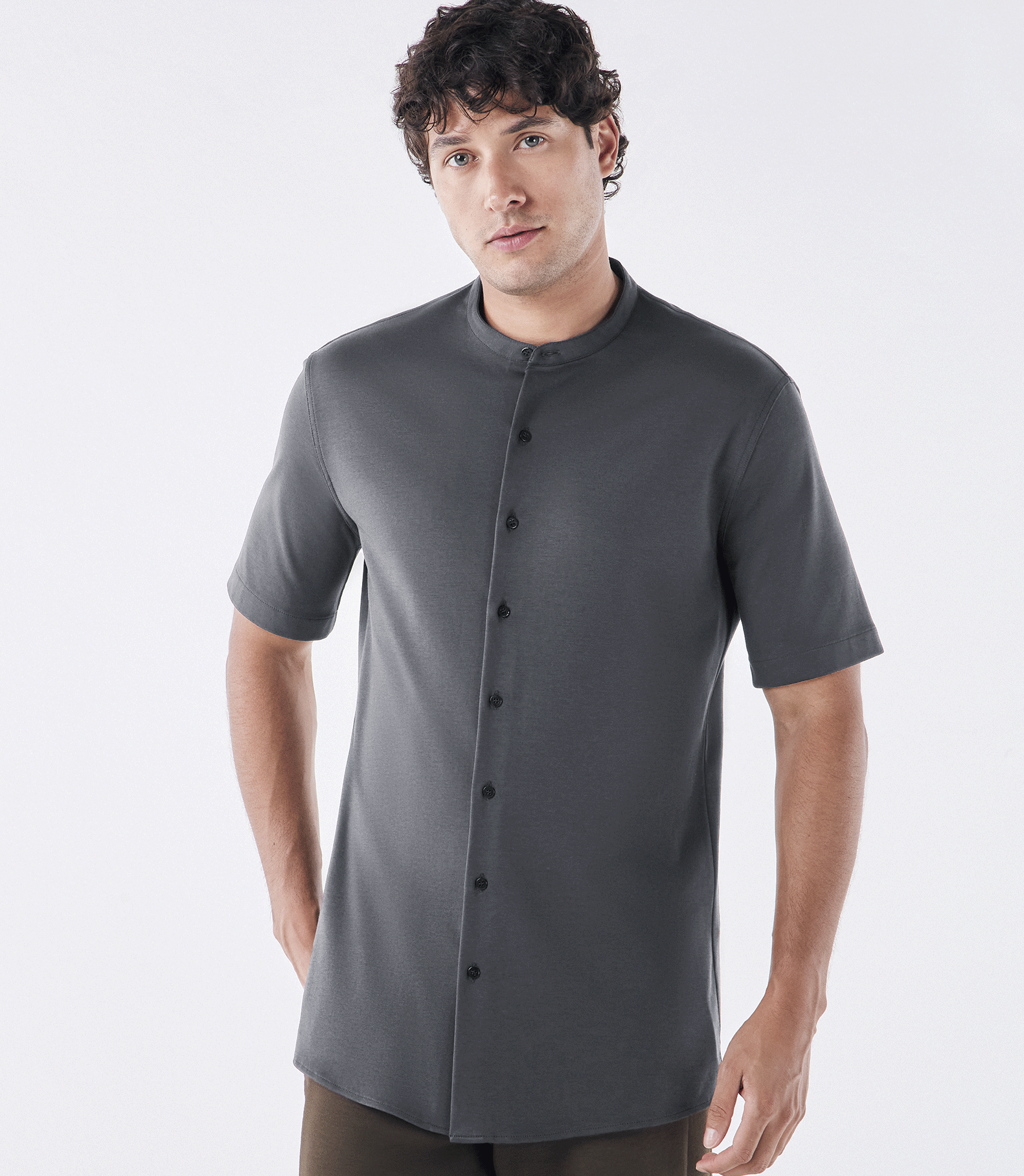 Camisa Manga Curta Gola Mao de Malha Homemeeting Cinza