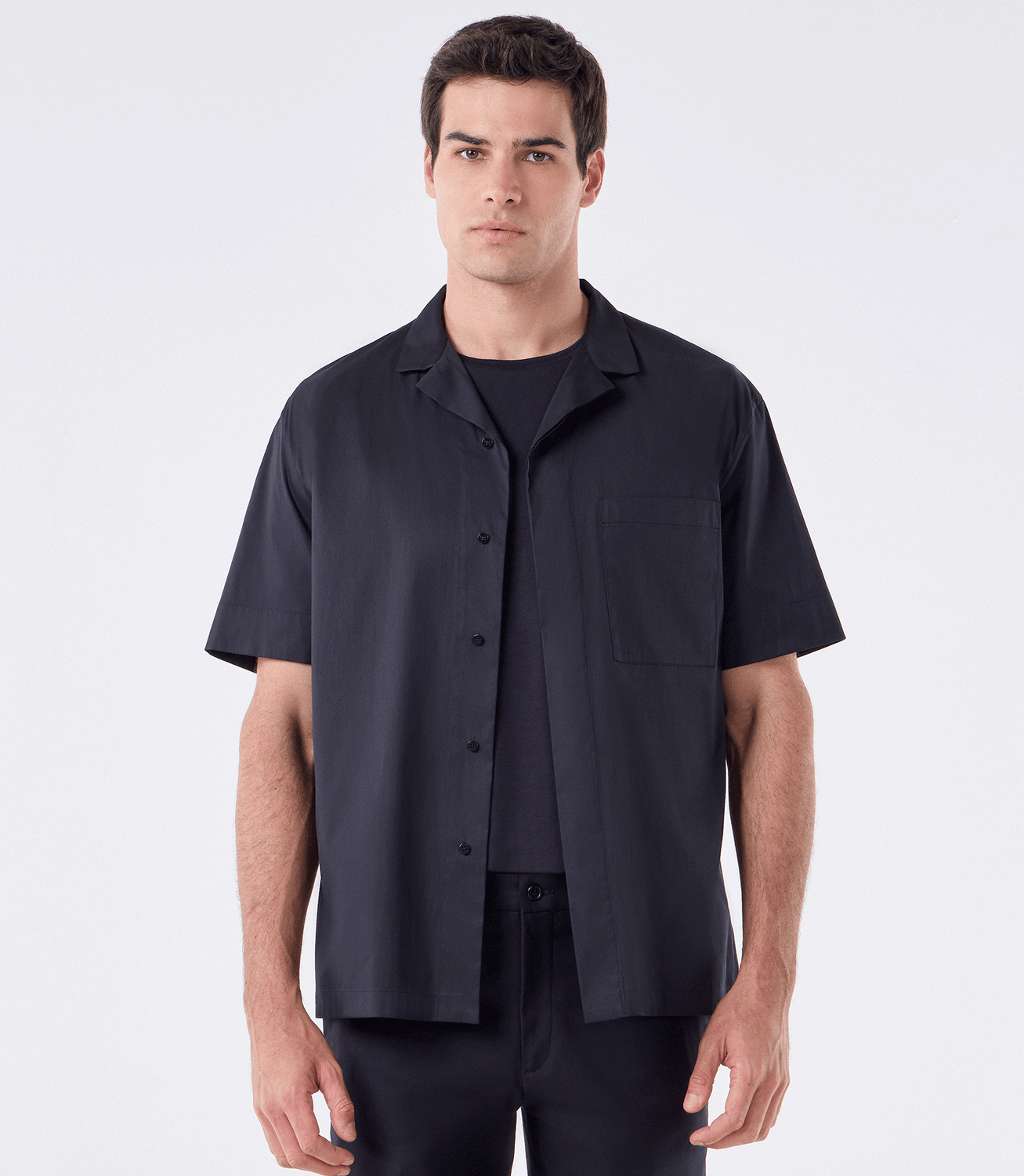 Camisa Manga Curta Box Vista Coberta Preto – slide 1