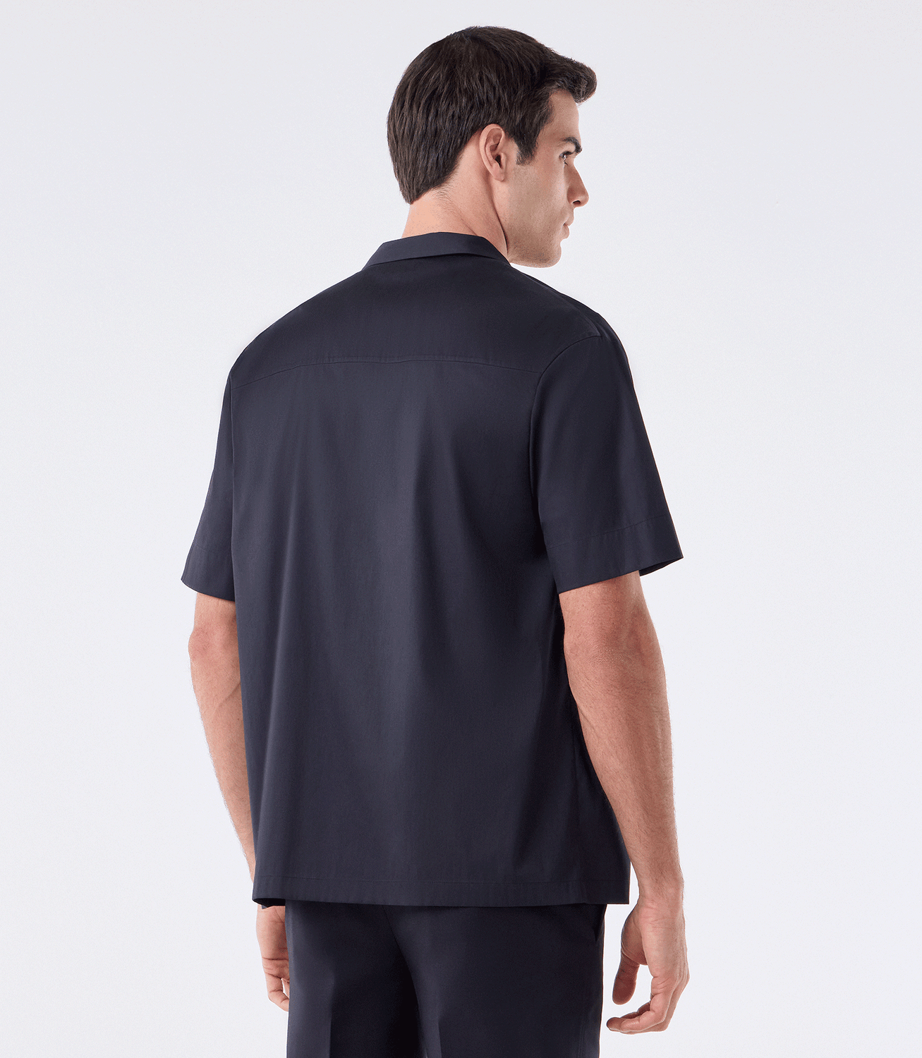 Camisa Manga Curta Box Vista Coberta Preto – slide 3
