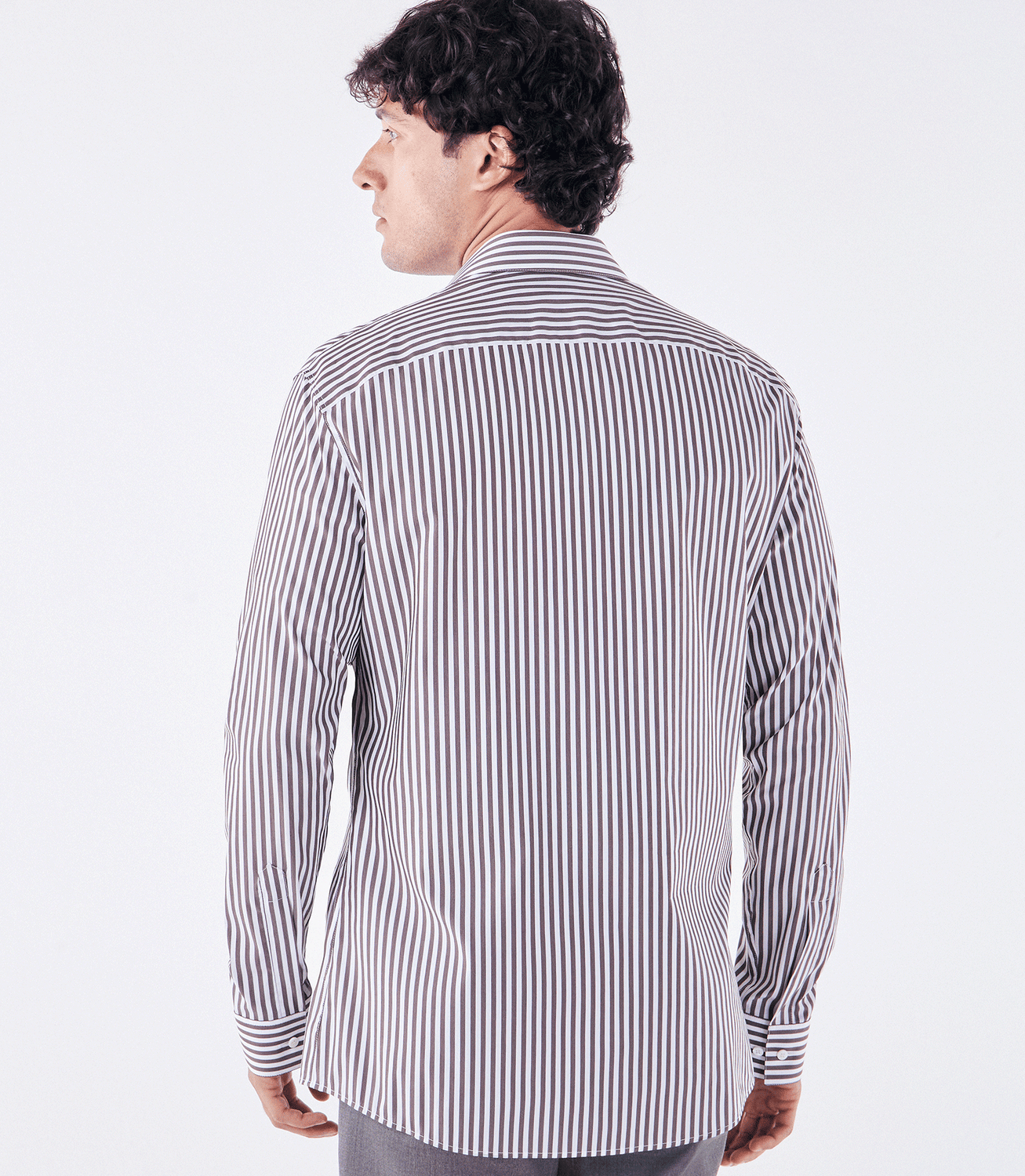 Camisa Manga Longa Maxi Marrom – slide 3