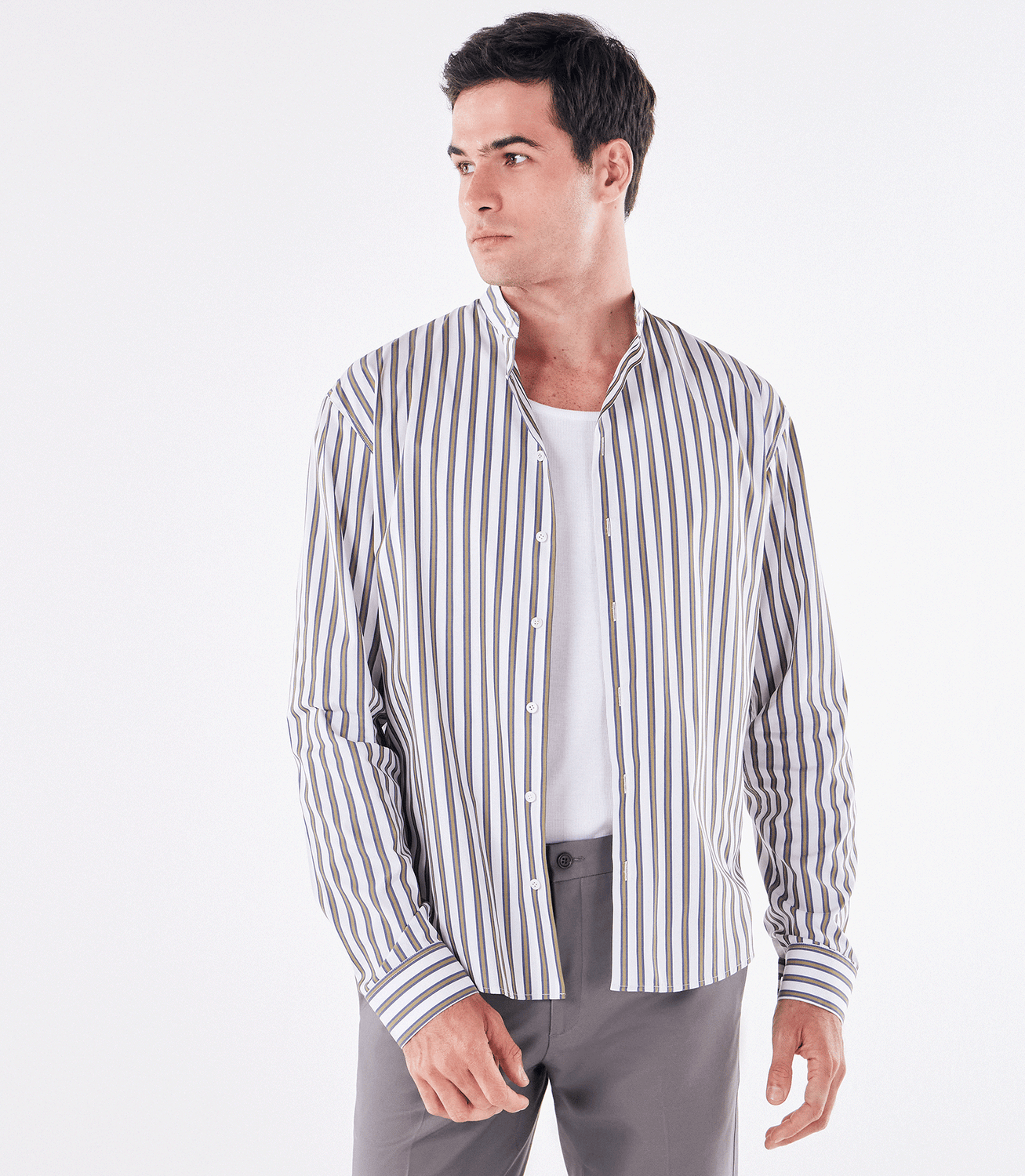 Camisa Manga Longa Maxi com Gola Mao Verde – slide 1