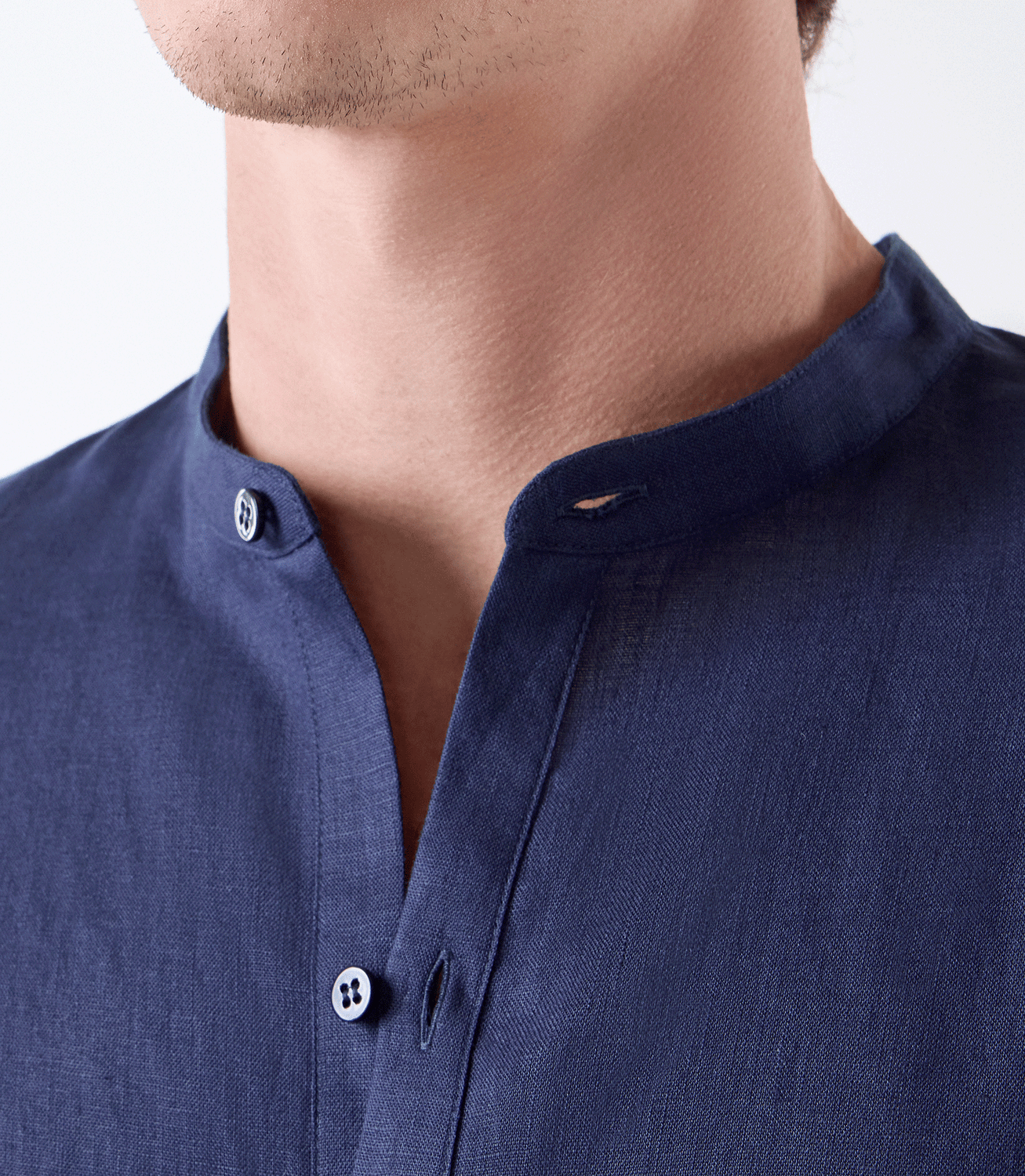 Camisa Linho Gola Mao Vista Alongada Azul – slide 4