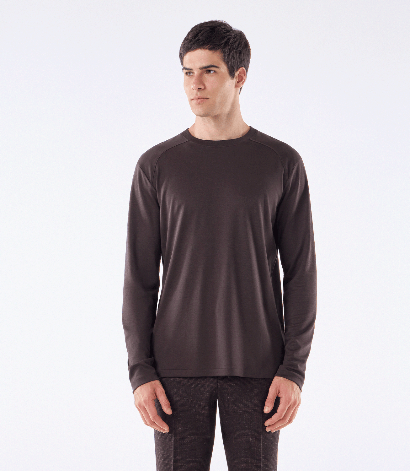 Camiseta Manga Longa Interloque 50/1 Recortes Marrom – slide 1