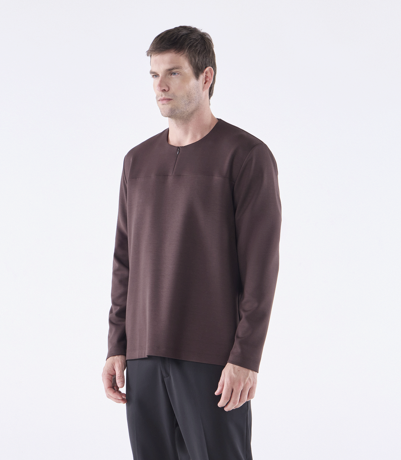 Camiseta Manga Longa Zíper Invisível Frontal Marrom