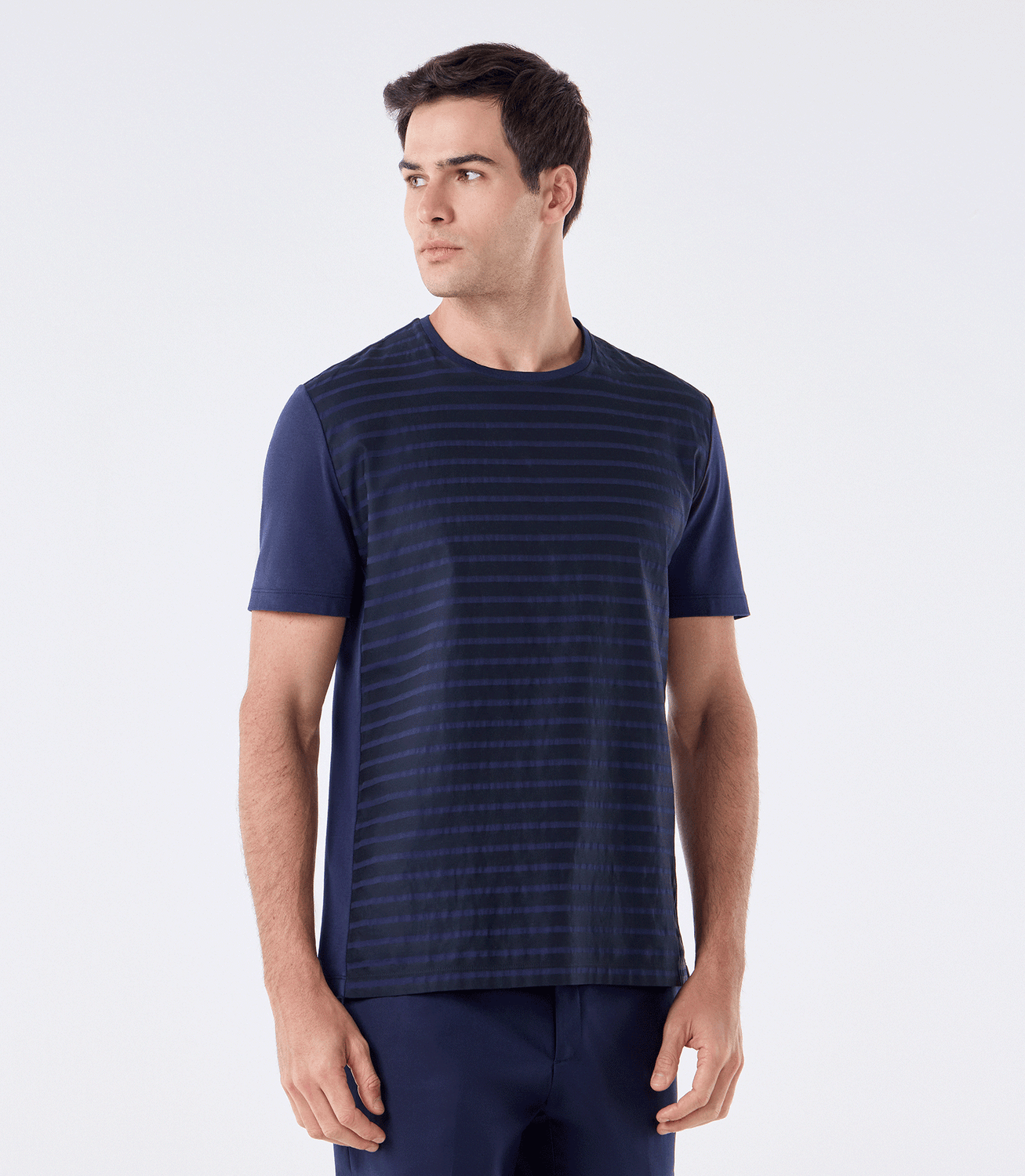 Camiseta Recorte Alfaiataria e Malha Azul – slide 1