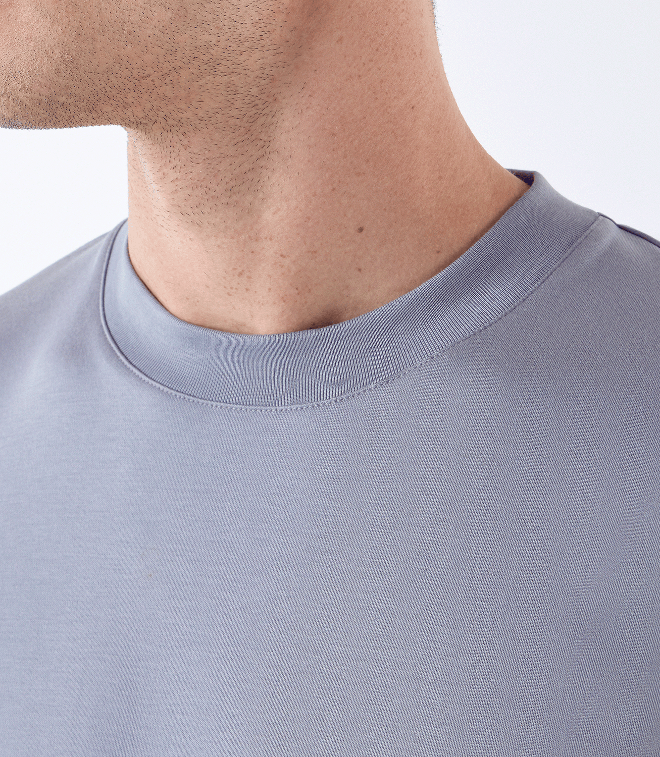 Camiseta Pima Interloque Gola Média Cinza – slide 4
