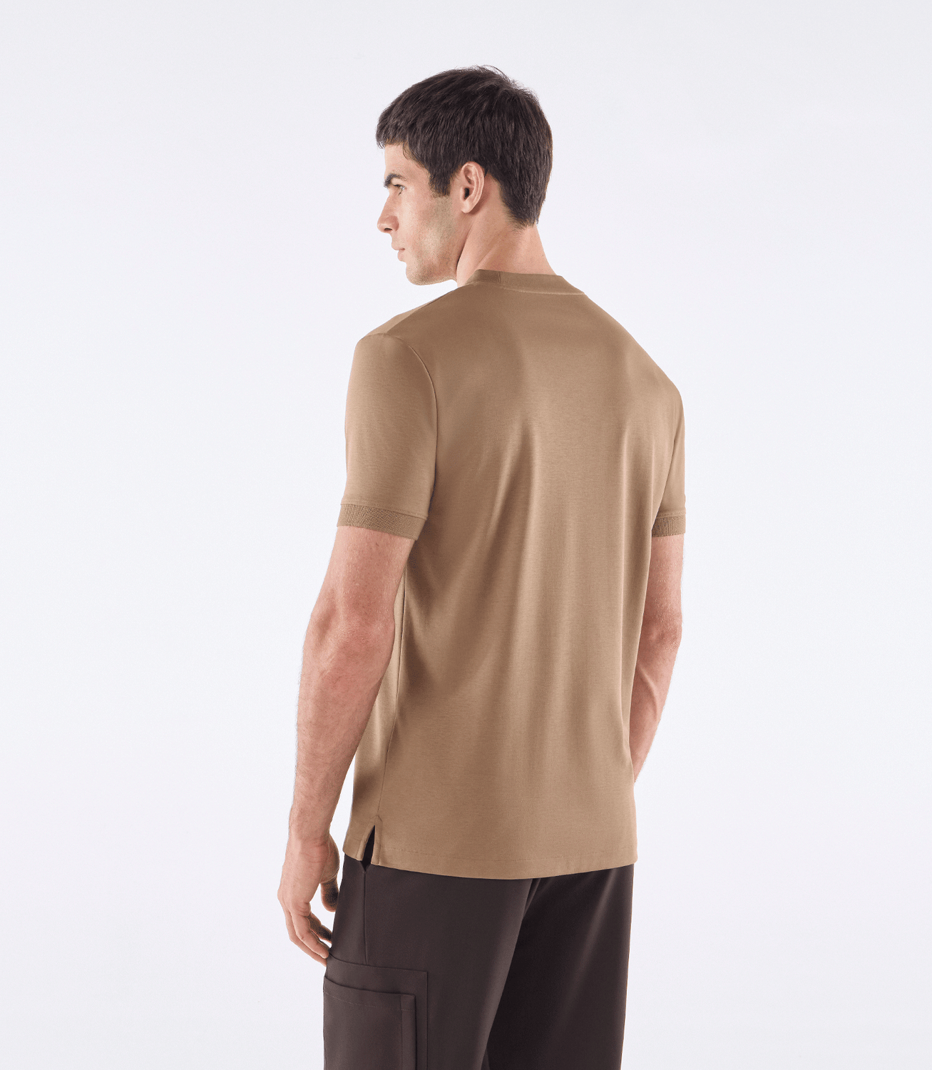 Camiseta Pima Interloque Gola Média Marrom – slide 3