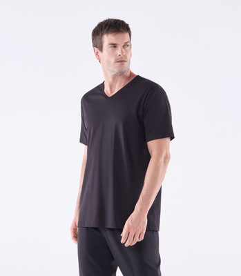 Camiseta Pima Gola V Fio 140 Preto thumbnail 1