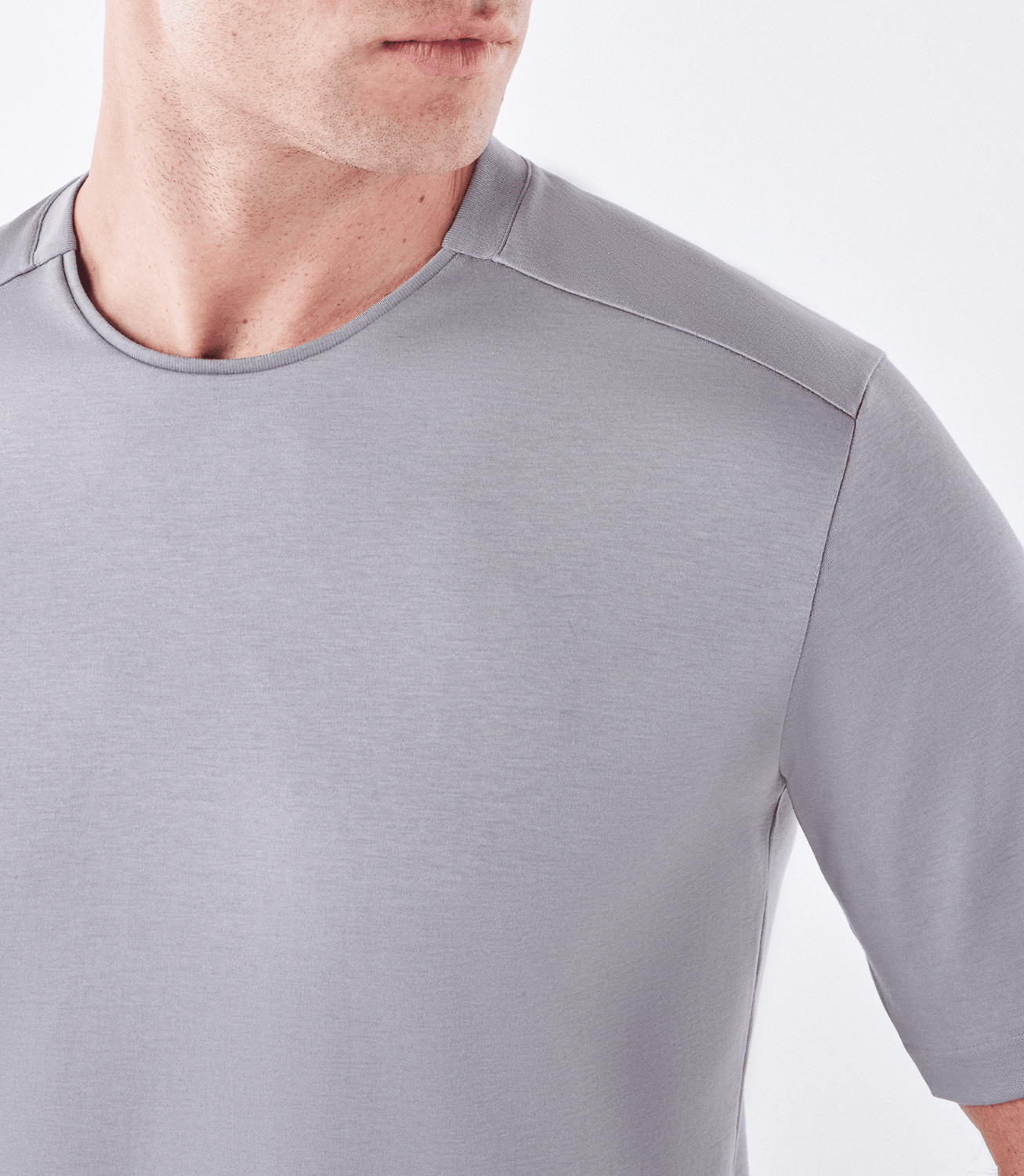 Camiseta Pima Recorte Ombro Cinza – slide 4
