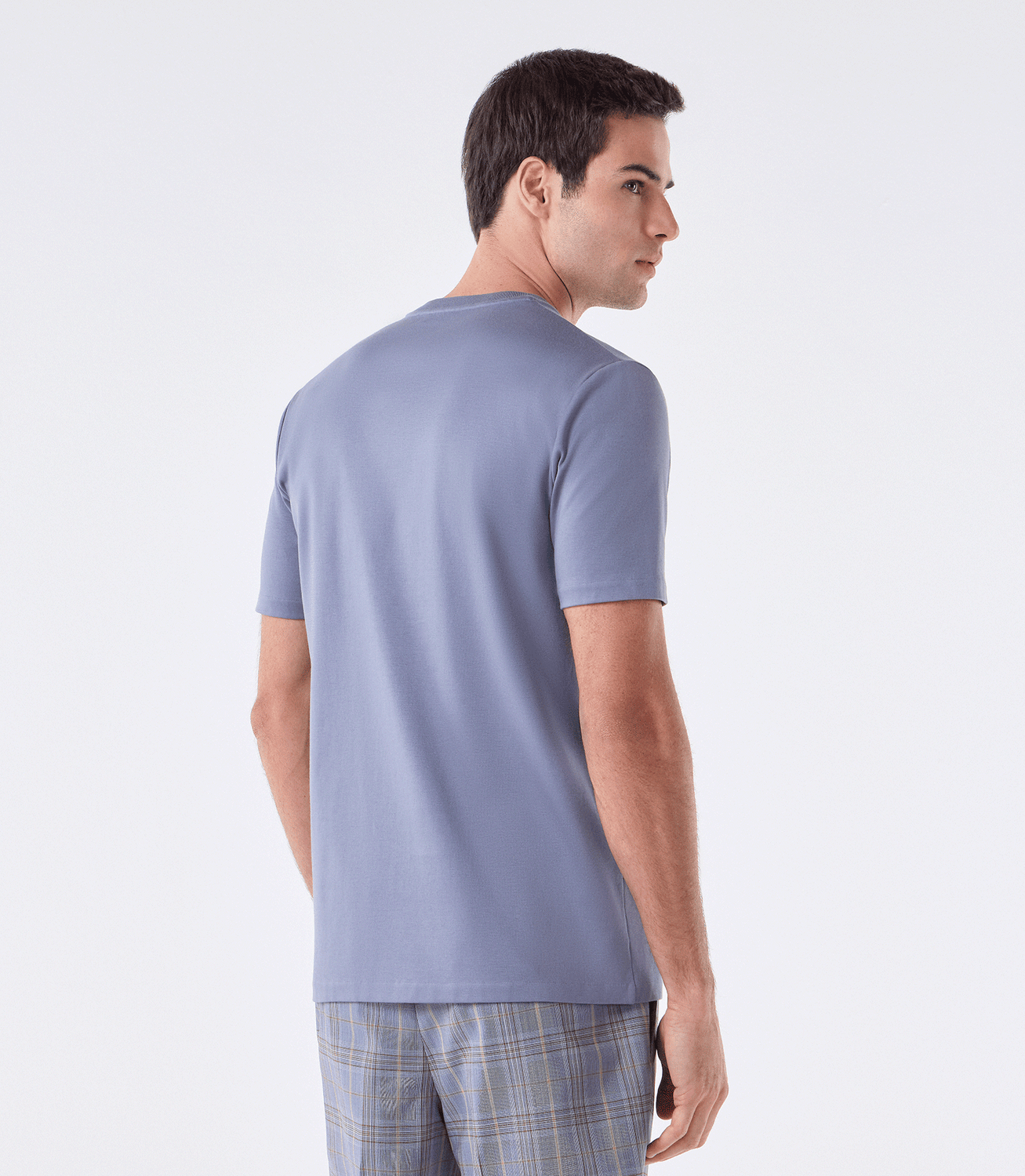 Camiseta Interloque Gola com Recorte Cinza – slide 3