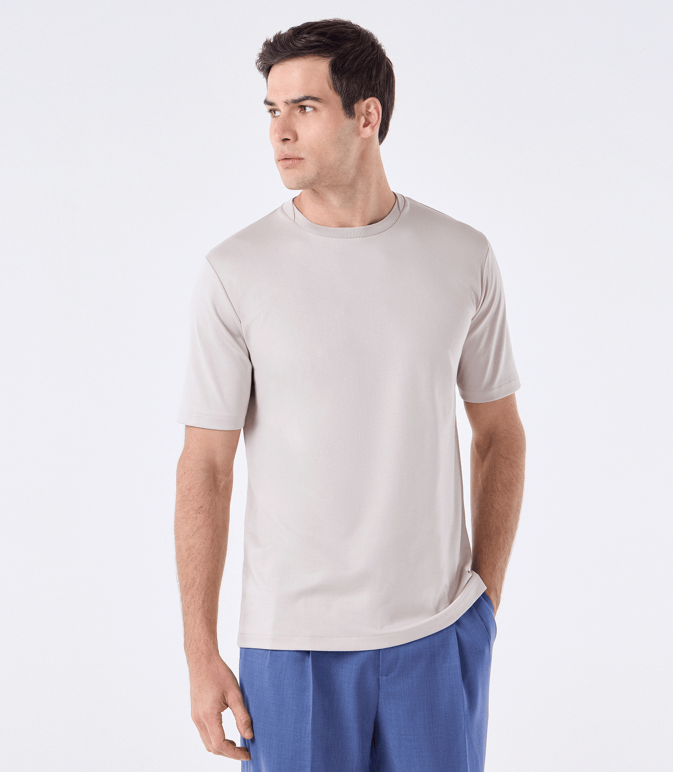 Camiseta Interloque com Gola Sobreposta Bege – slide 1