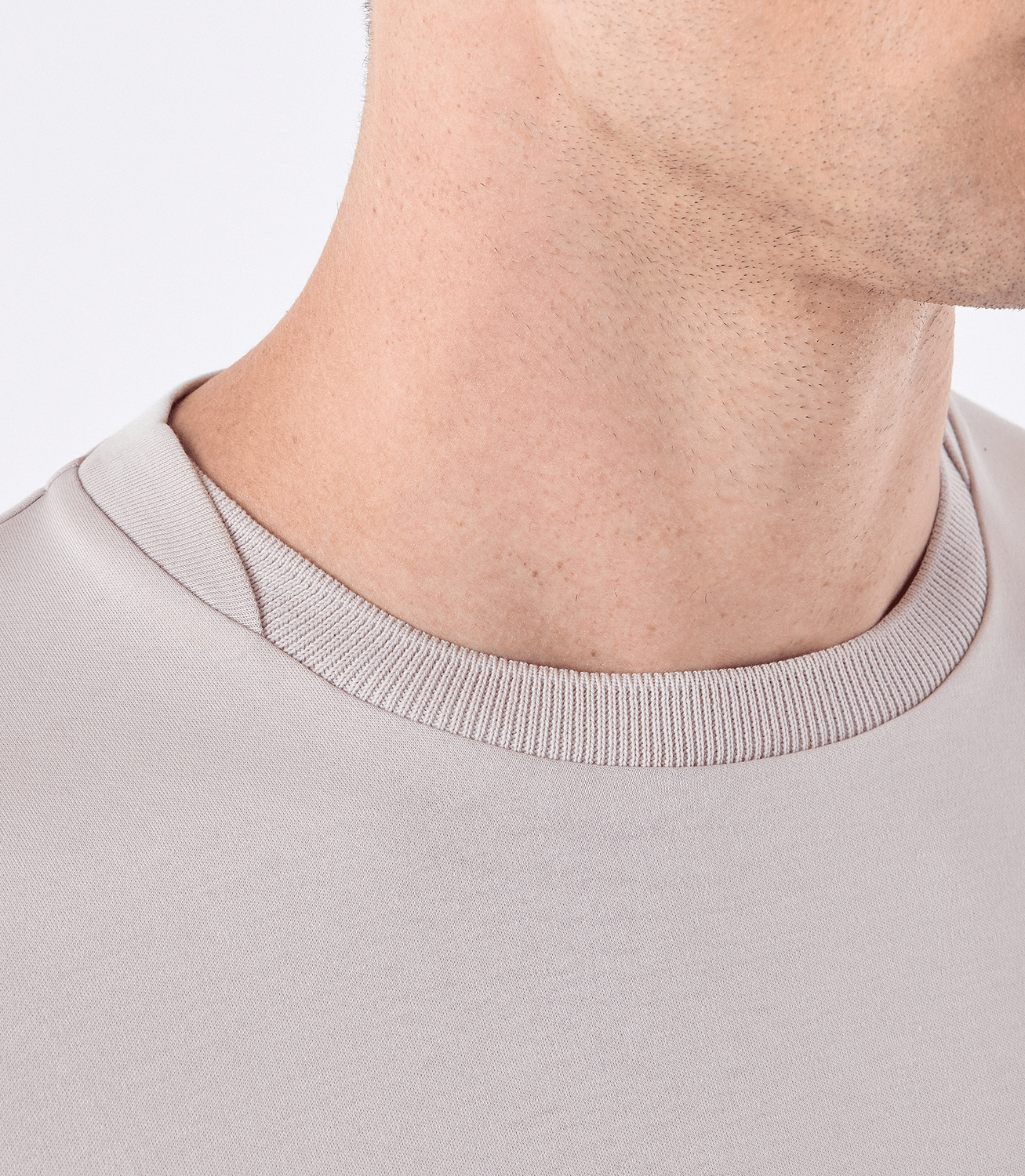 Camiseta Interloque com Gola Sobreposta Bege – slide 4