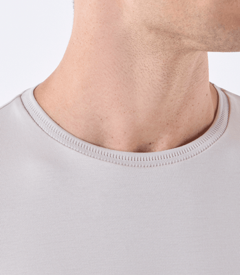 Camiseta Interloque com Gola Trabalhada Cinza thumbnail 4