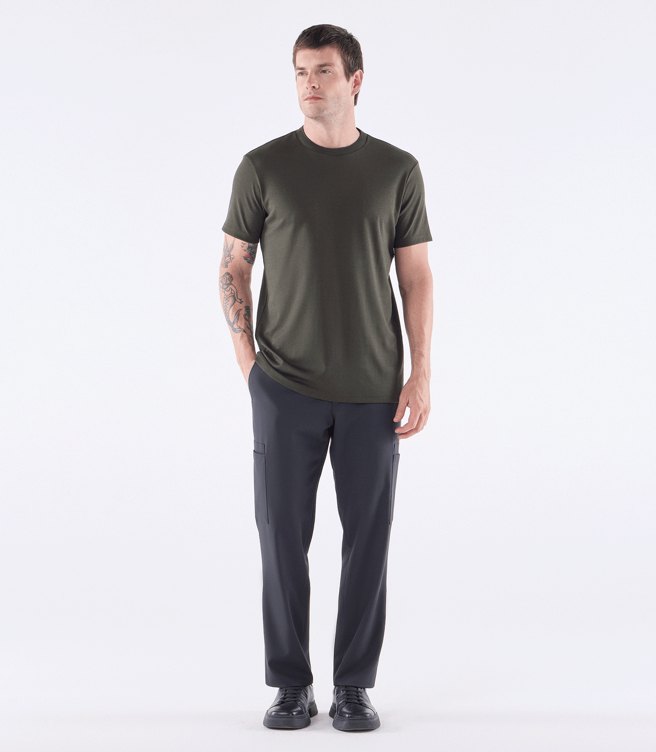 Camiseta Interloque com Gola Trabalhada Verde – slide 2