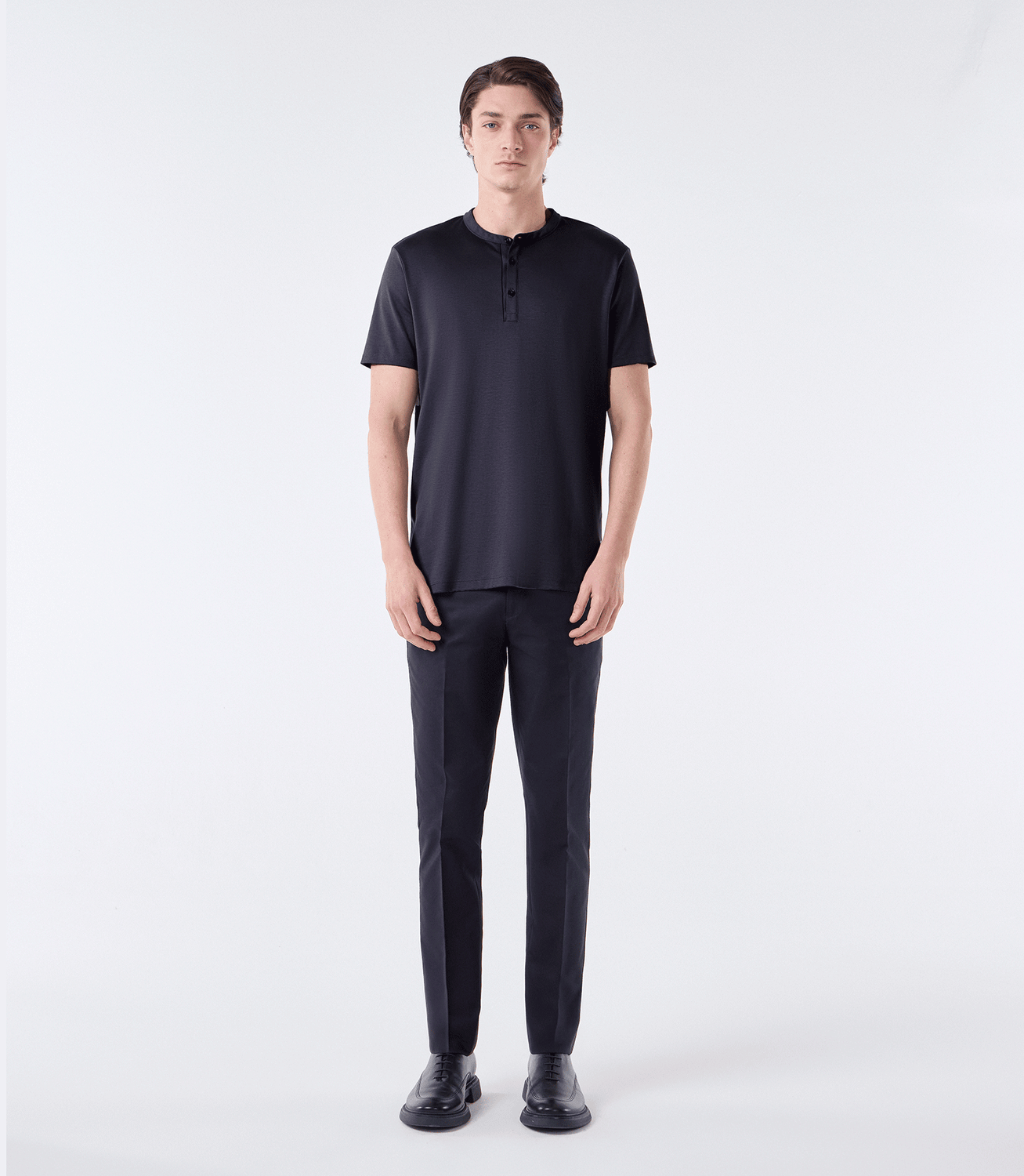 Camiseta Interloque Gola Mao Preto – slide 2