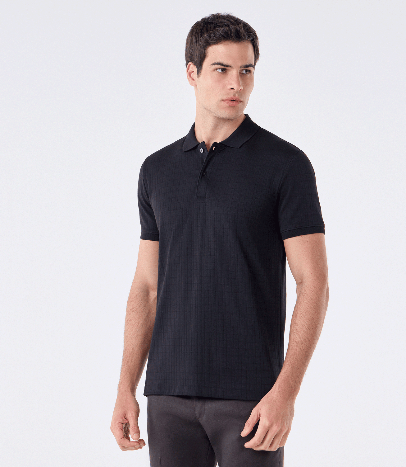 Polo Maquinetada Com Vista Simples Preto – slide 1