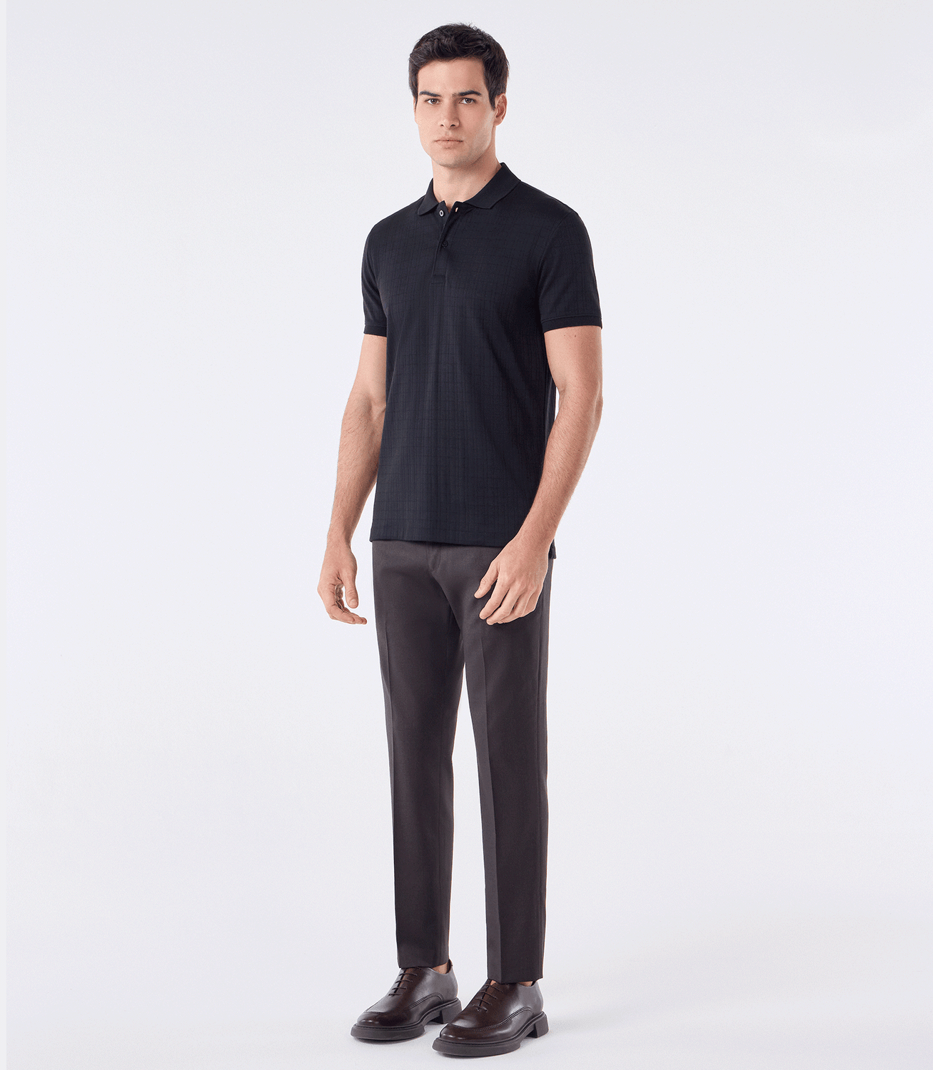 Polo Maquinetada Com Vista Simples Preto – slide 2