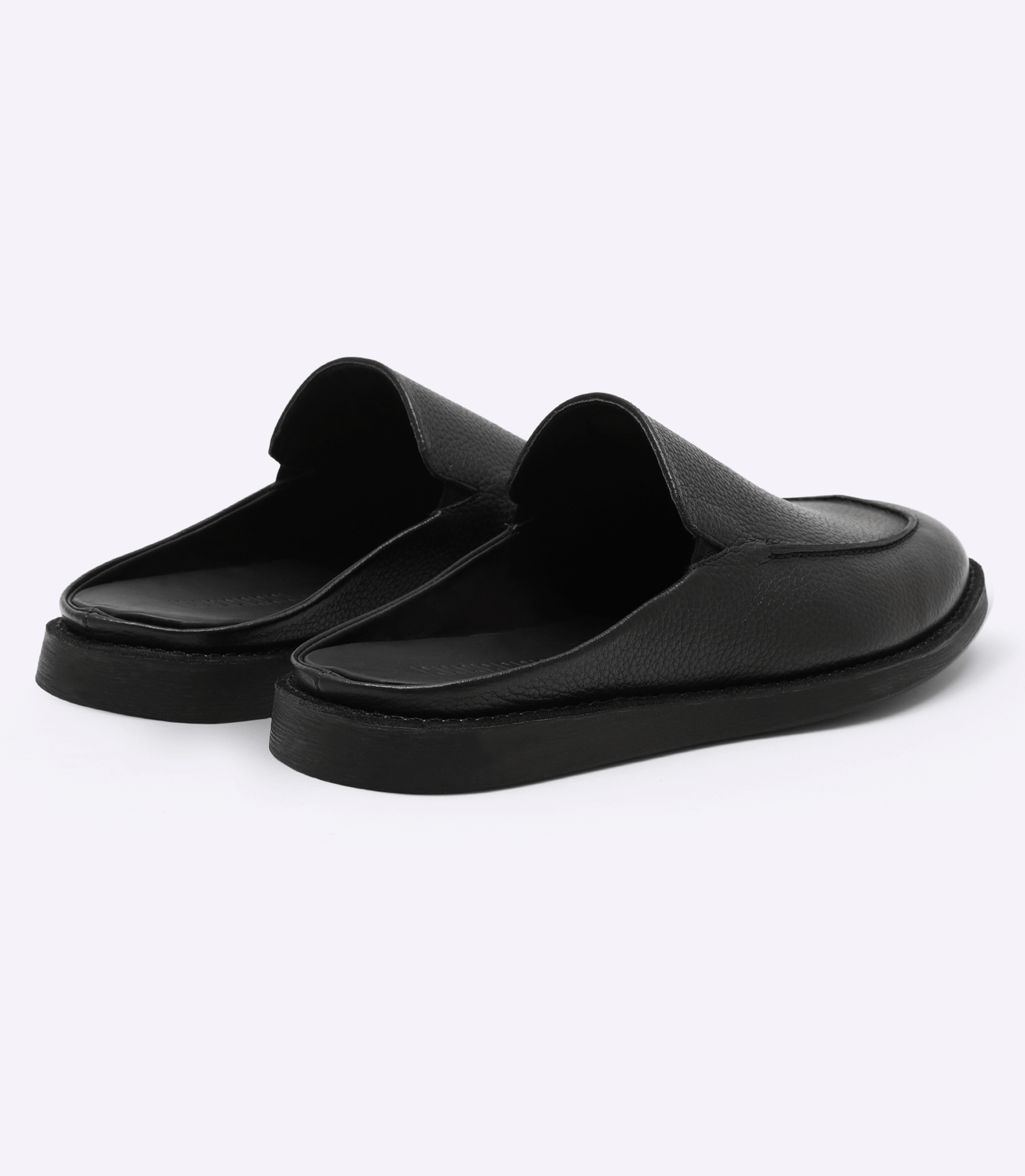 Babuche Masculino em Couro Floater Recorte Preto – slide 2