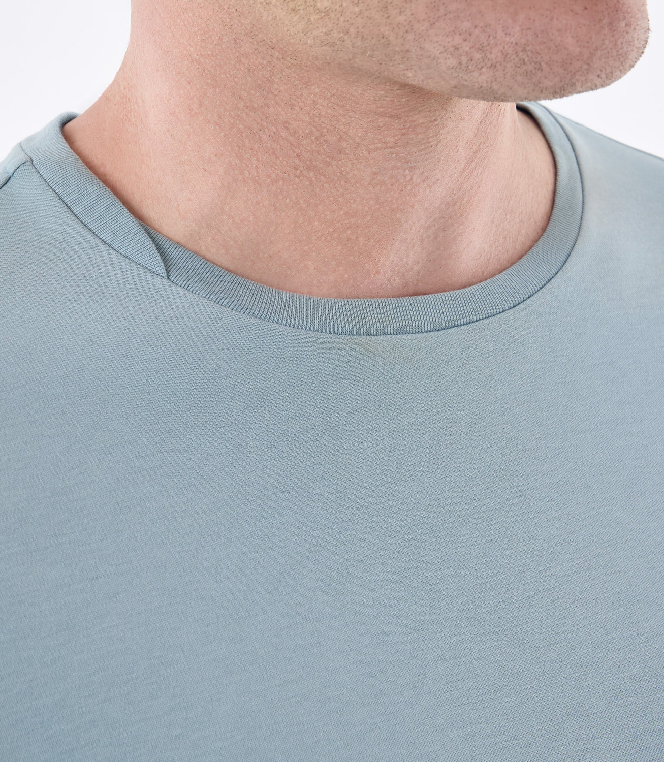 Camiseta Pima Interloque Gola Cruzada Verde – slide 4